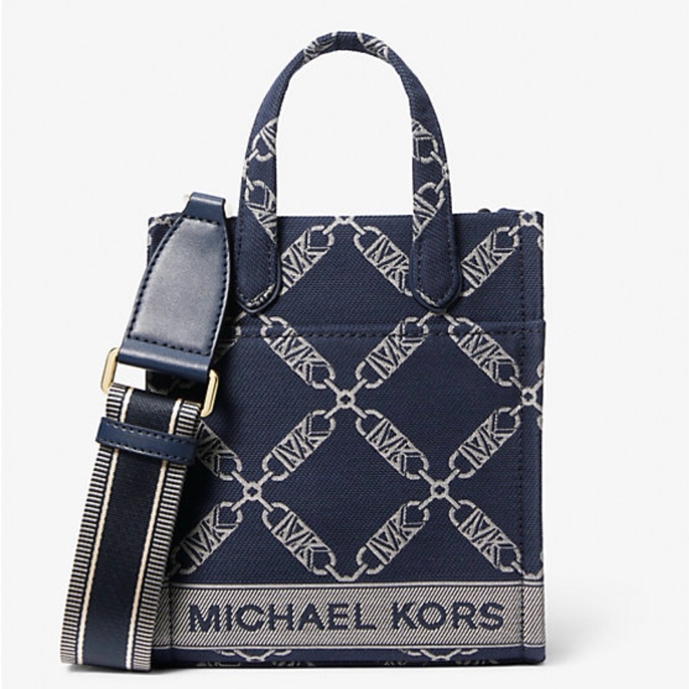 MICHAEL KORS 💙Gigi💙 NAVY EXTRA SMALL EMPIRE LOGO JACQUARD CROSSBODY BAG🌟EUC🌟
